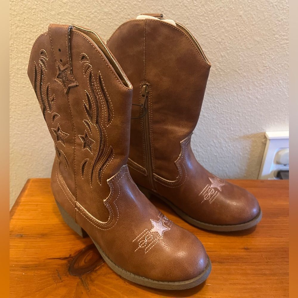 Pop‎ Girls Karine Block Heel Cowboy Boots- Size 4